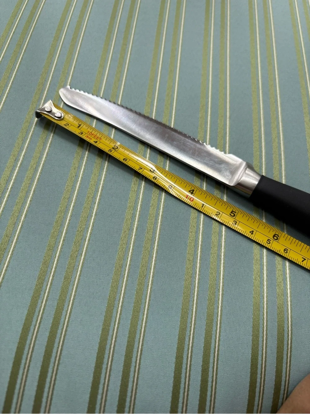 Set of 2 Anolon Advanced Serrated Kitchen Knives with Black Handles